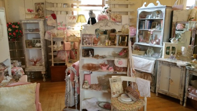 shabby cottage display